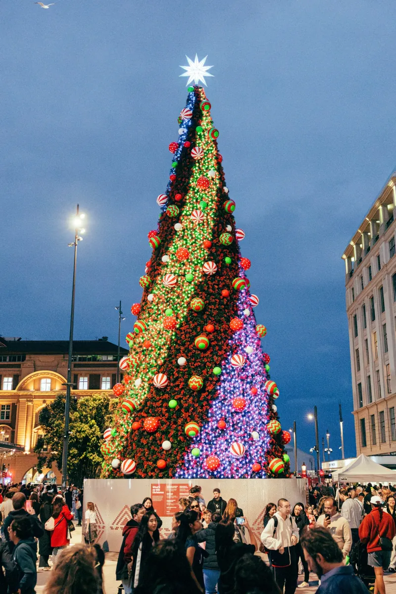 christmas decorations for commercial