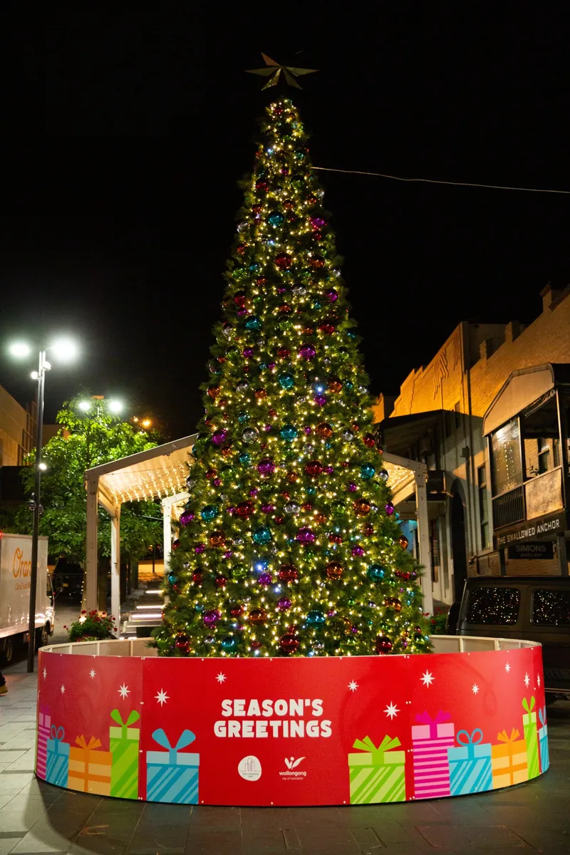 commercial christmas displays