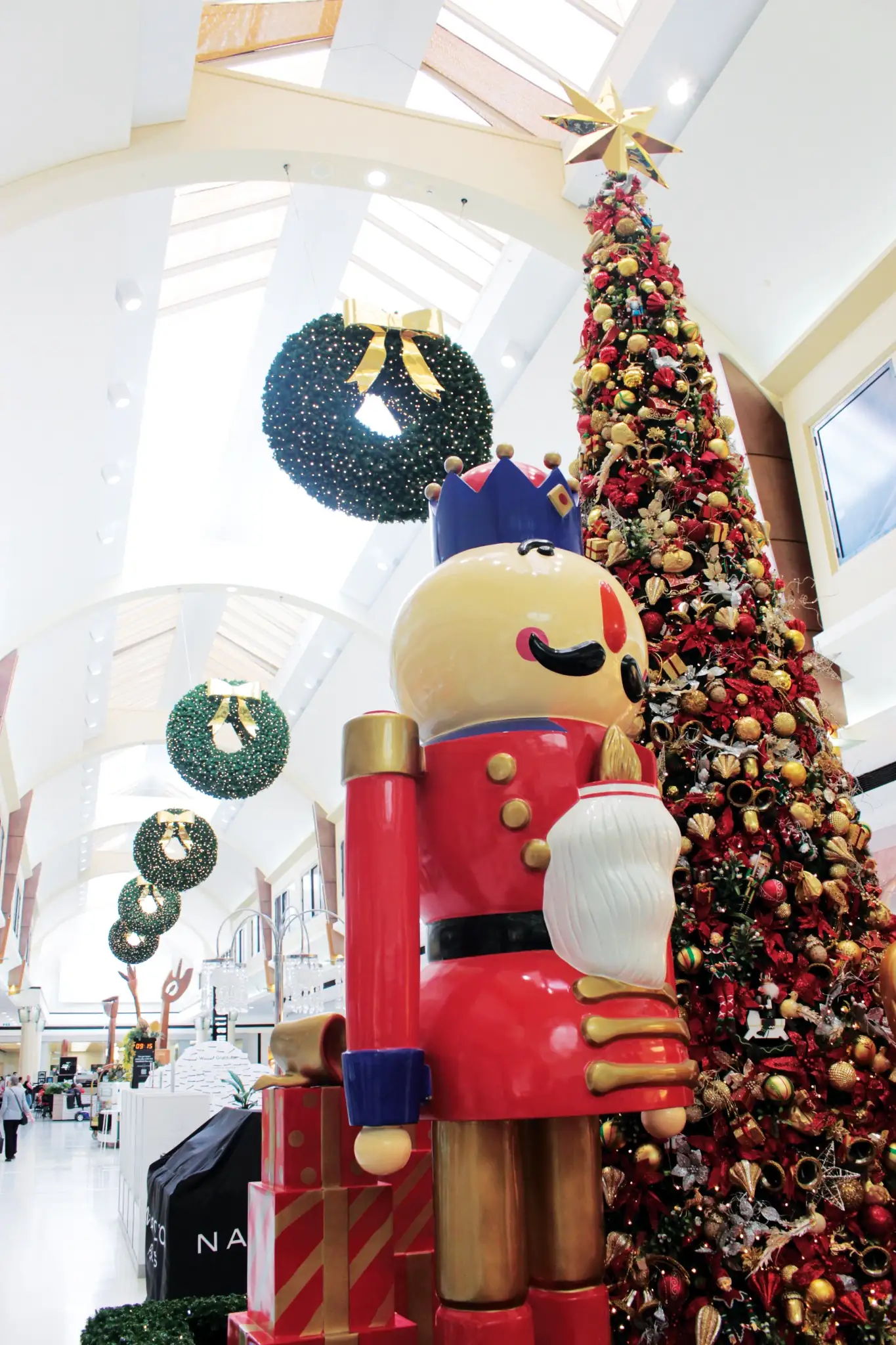 Booragoon Shopping Centre Christmas Display
