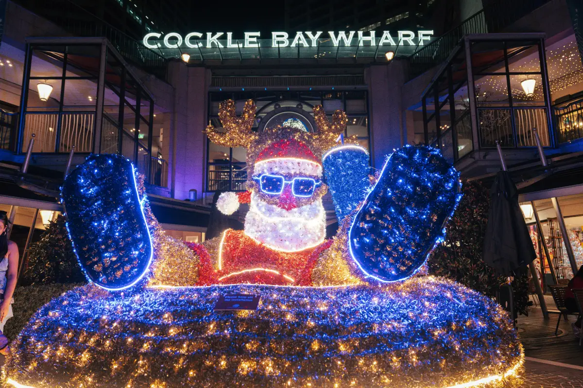 Cockle Bay Wharf - Santa